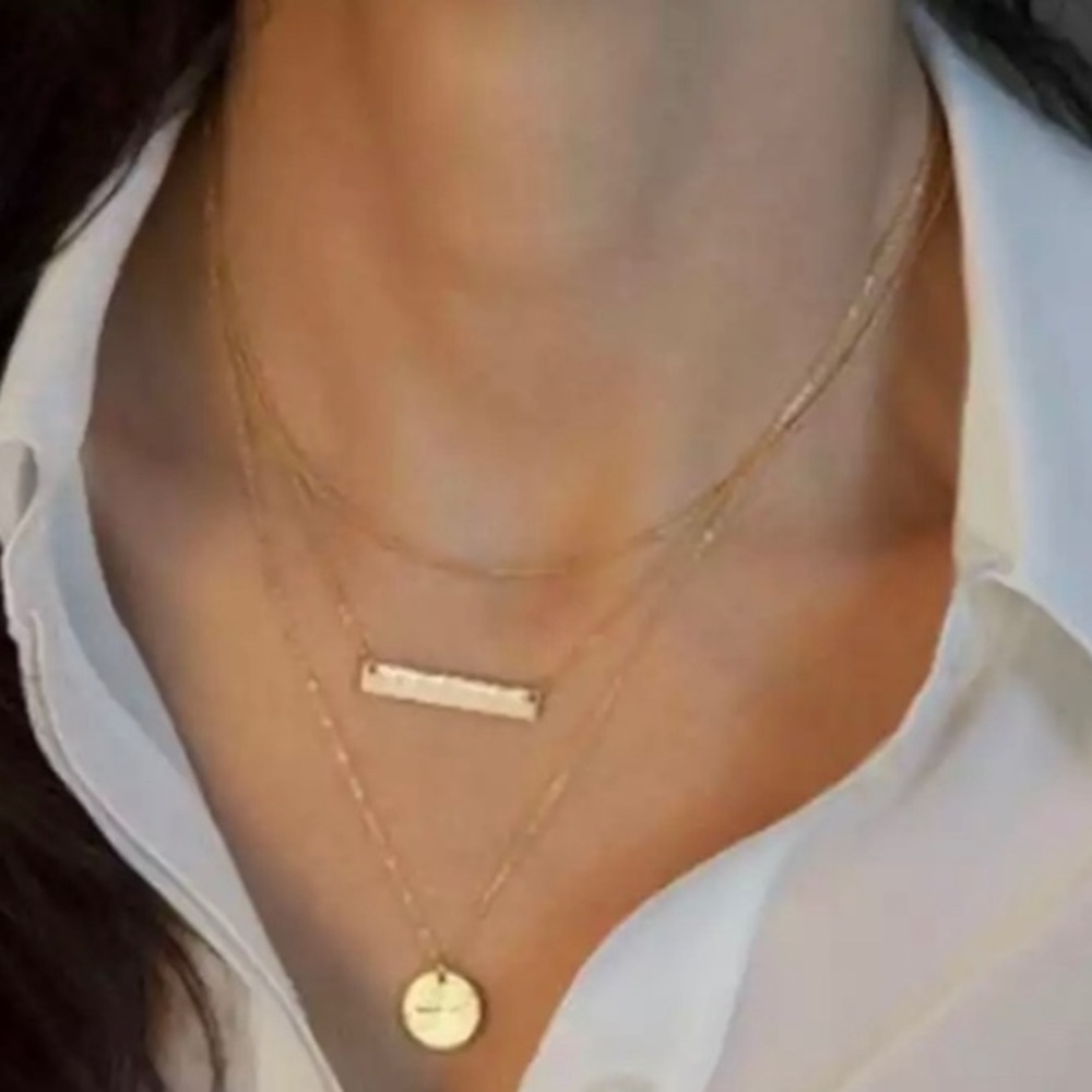 ✨FREE NECKLACE WITH EVERY PURCHASE✨ - Picture 4 of 4